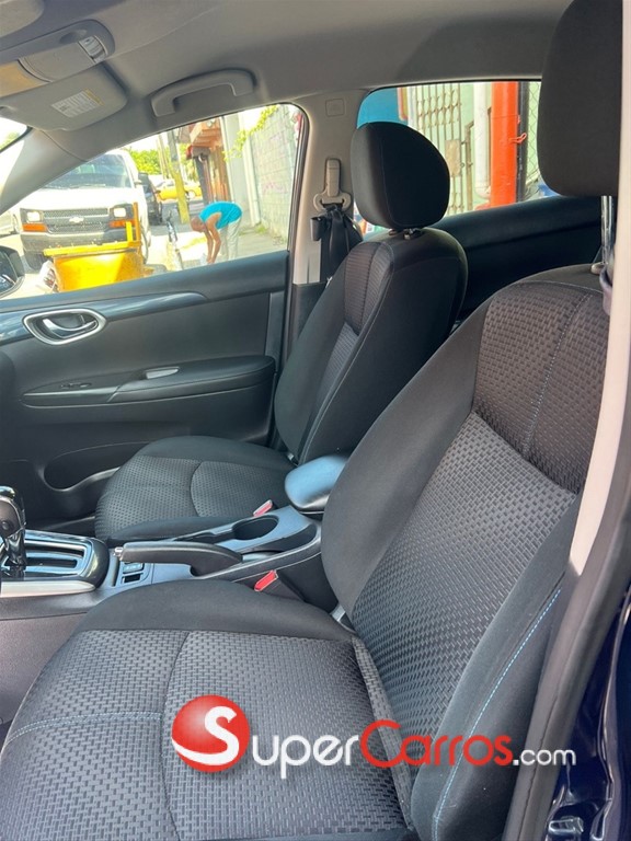 2019 Nissan Sentra SR — foto 6 / 9