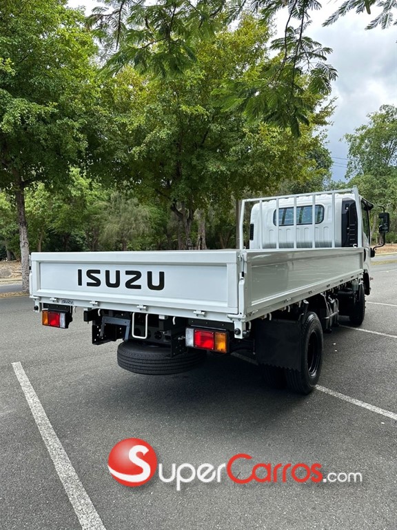 2026 Isuzu NPR 14 pies — foto 2 / 11