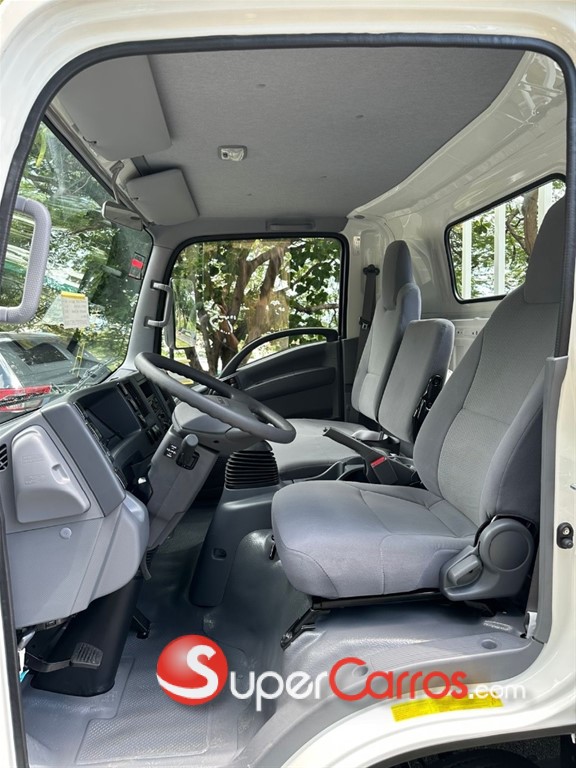 2026 Isuzu NPR 14 pies — foto 10 / 11