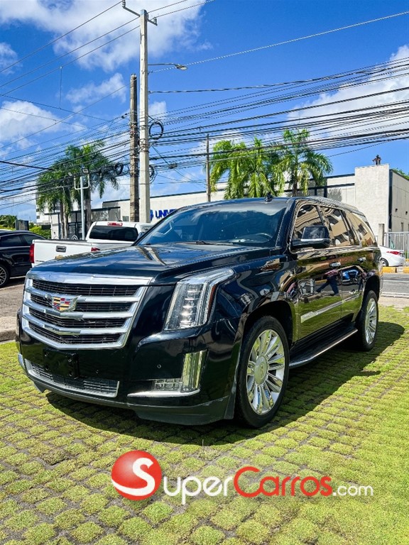 2018 Cadillac Escalade Premium Luxury — foto 8 / 12