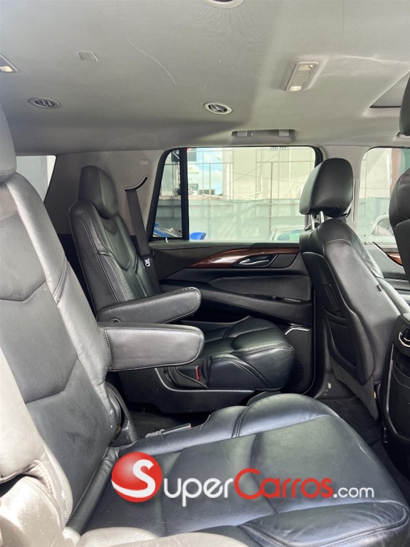 2018 Cadillac Escalade Premium Luxury — foto 12 / 12