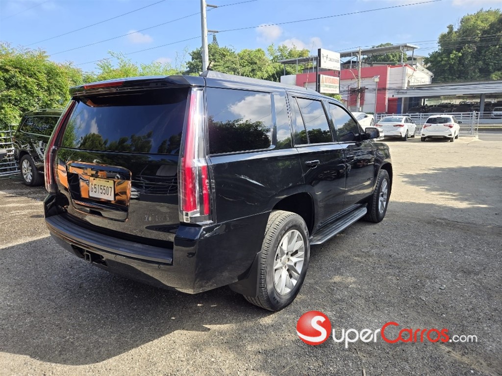 2015 Chevrolet Tahoe LTZ — foto 8 / 11