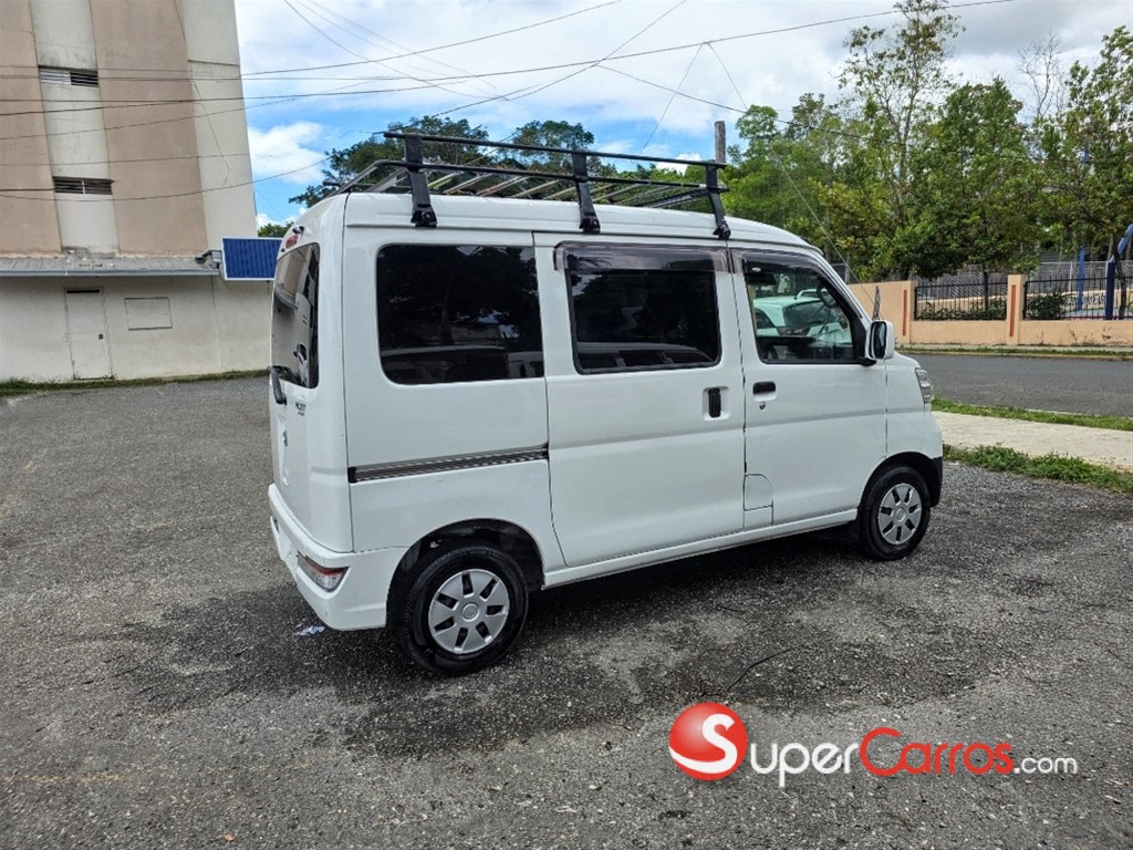 2020 Daihatsu Hijet — foto 6 / 11