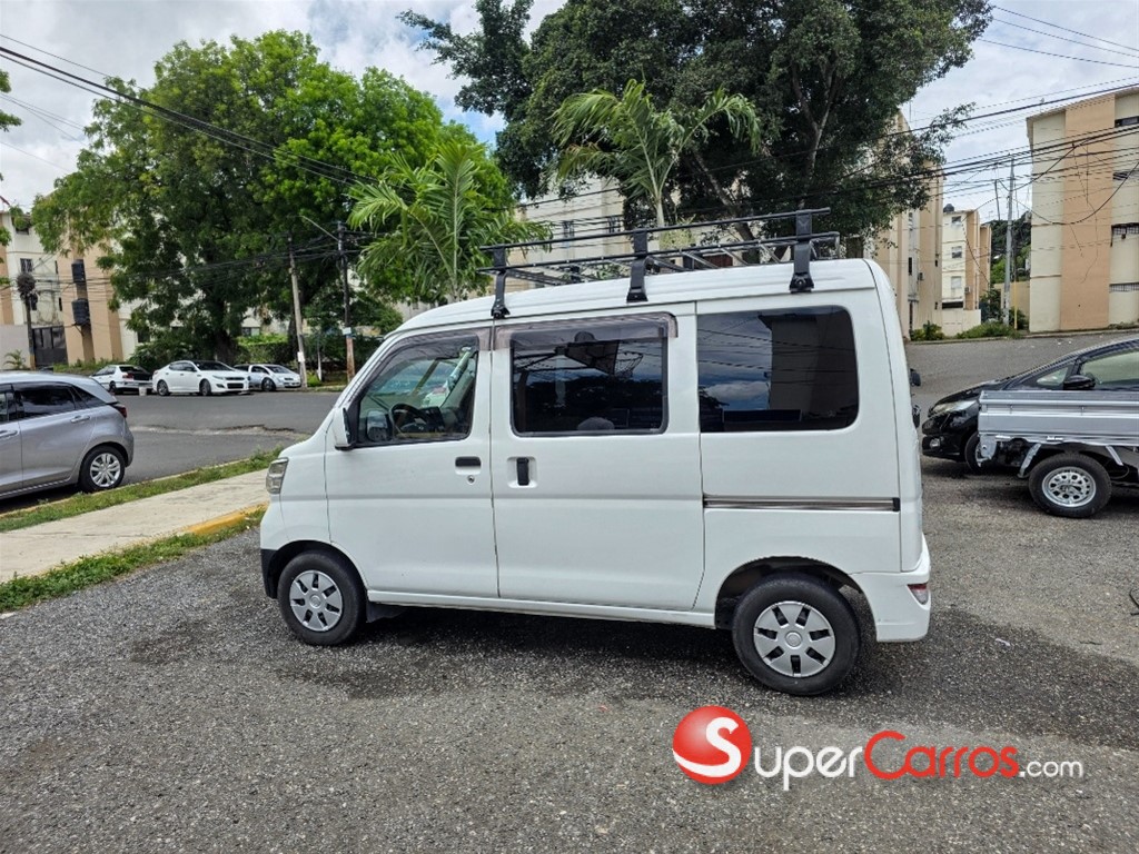 2020 Daihatsu Hijet — foto 7 / 11
