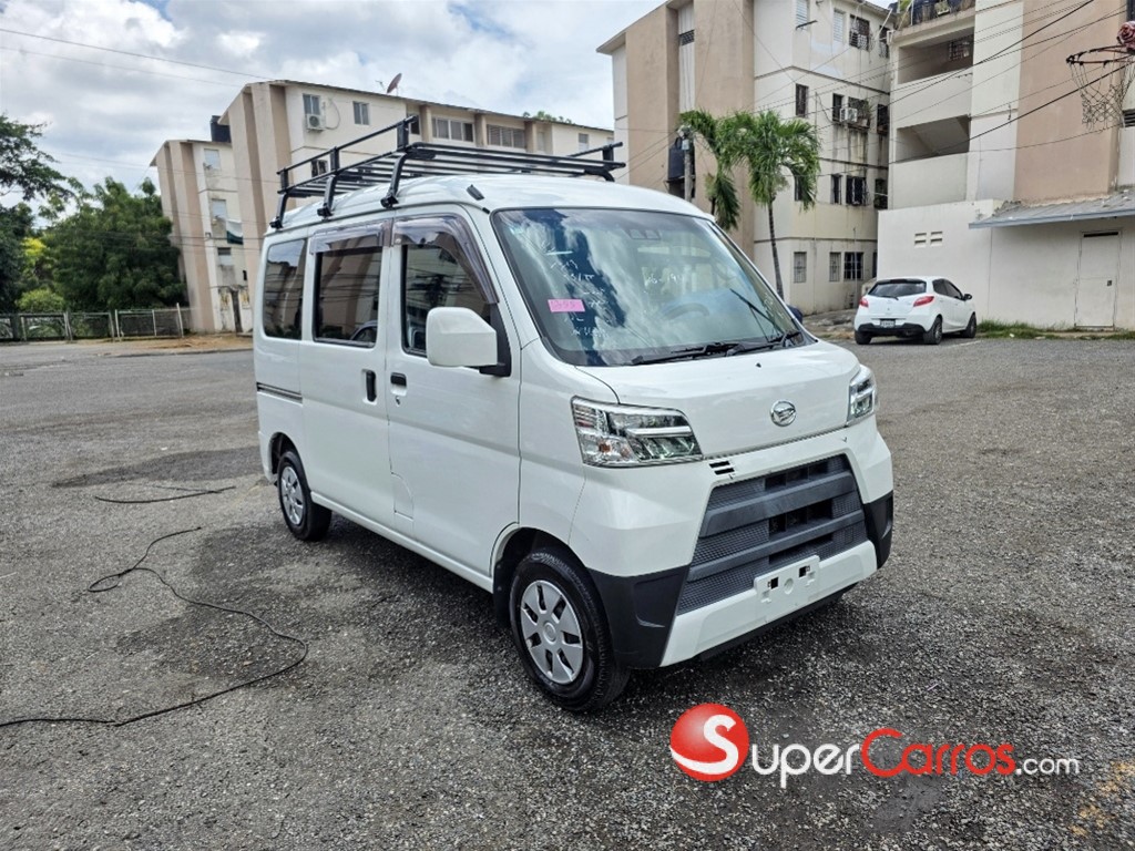 2020 Daihatsu Hijet — foto 8 / 11