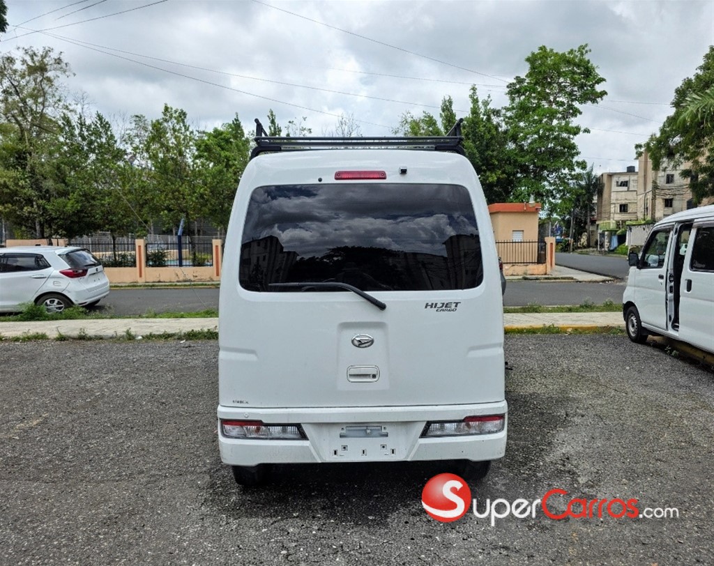 2020 Daihatsu Hijet — foto 9 / 11