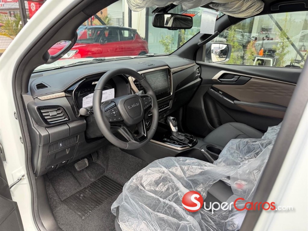 2027 Isuzu DMAX LSE — foto 5 / 9