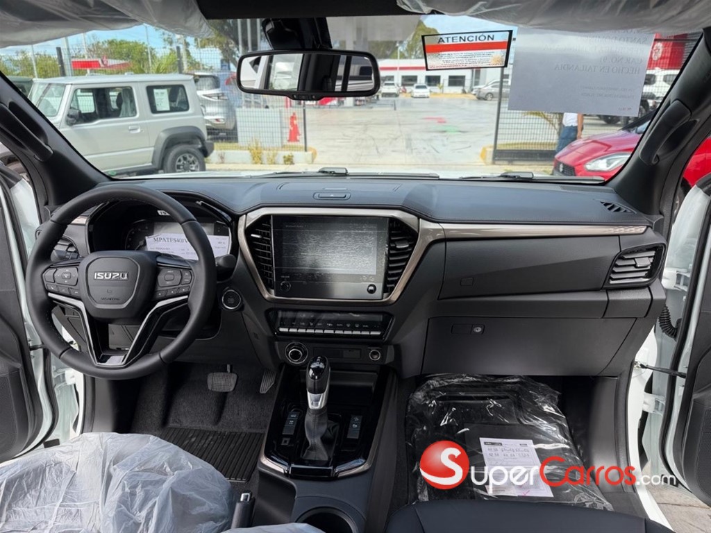 2027 Isuzu DMAX LSE — foto 7 / 9