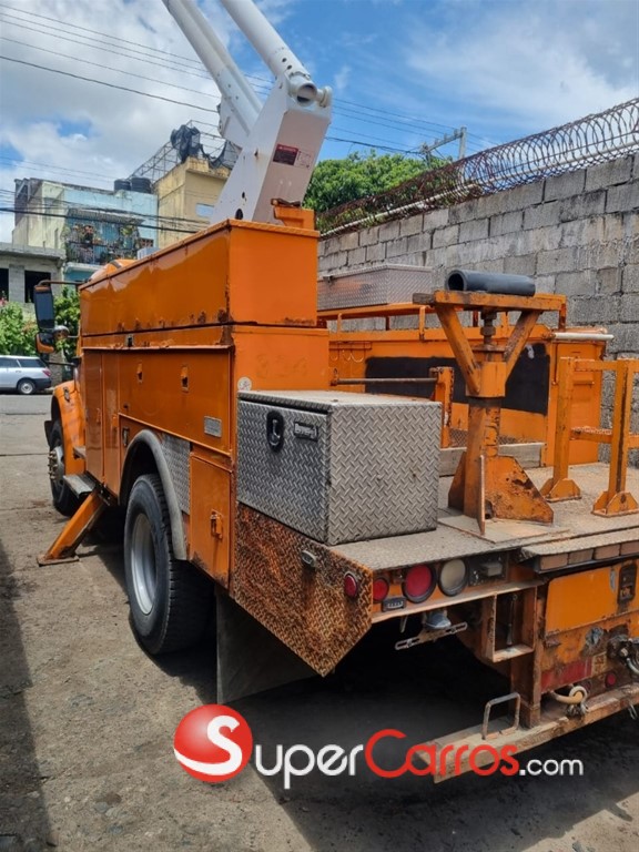 2007 Freightliner M2-106 — foto 2 / 4