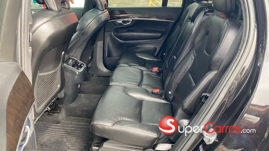 2019 Volvo XC90 Momentum T6 — foto 5 / 12