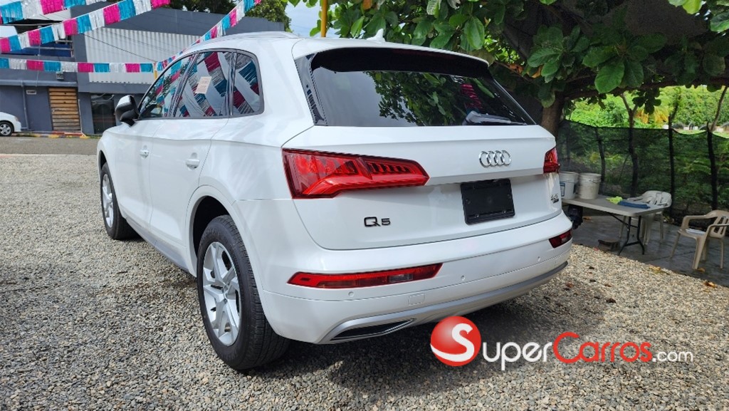 2018 Audi Q5 Quattro Premium Plus — foto 4 / 12