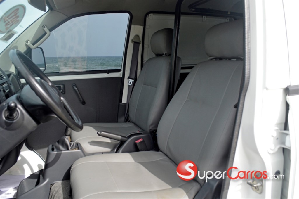 2012 Suzuki APV Carga — foto 5 / 9