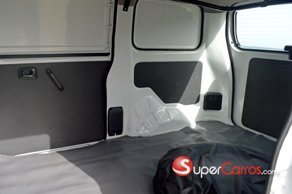 2012 Suzuki APV Carga — foto 6 / 9
