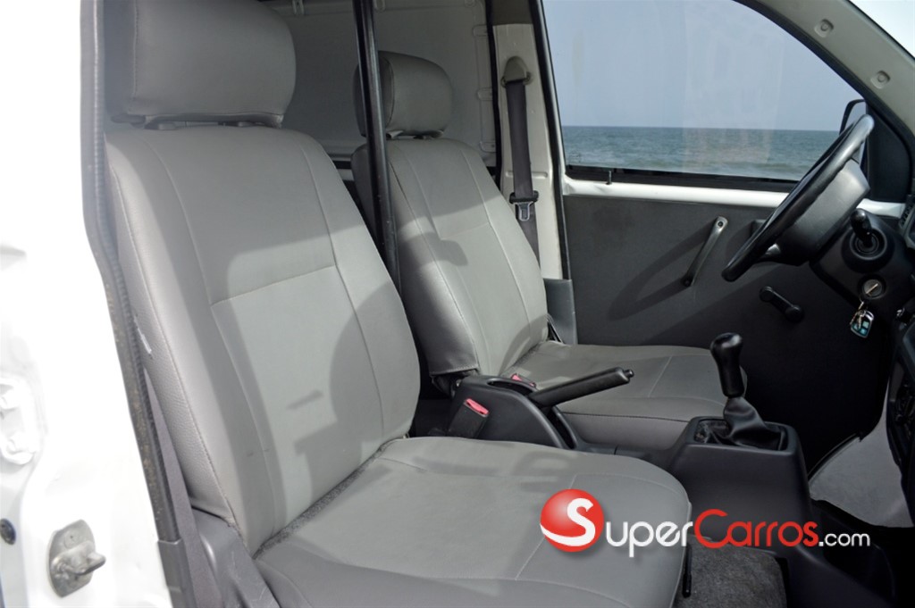 2012 Suzuki APV Carga — foto 7 / 9
