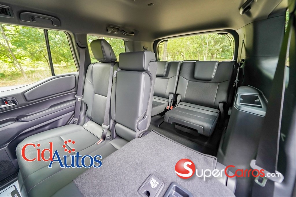 2027 Toyota Land Cruiser Prado All Rounder — foto 11 / 12