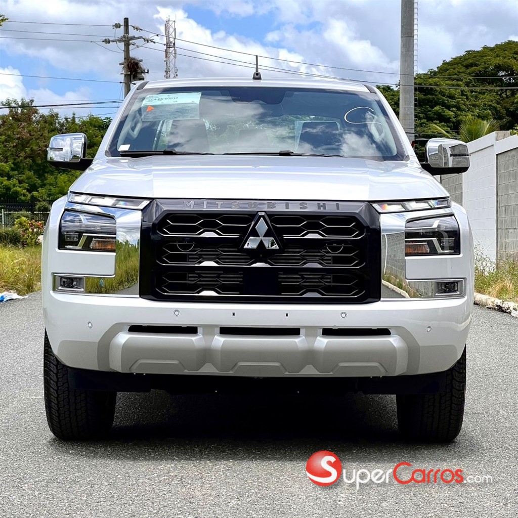 2025 Mitsubishi Motors L 200 — foto 2 / 12