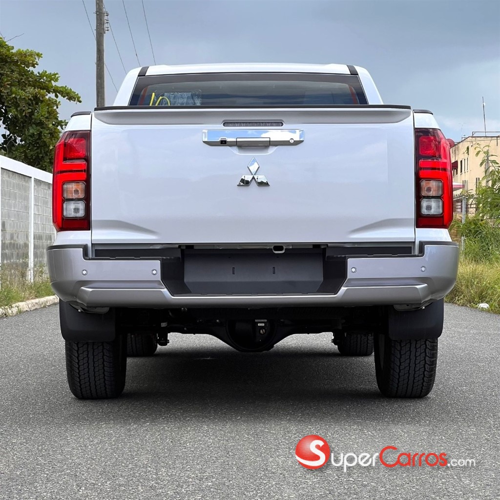 2025 Mitsubishi Motors L 200 — foto 4 / 12