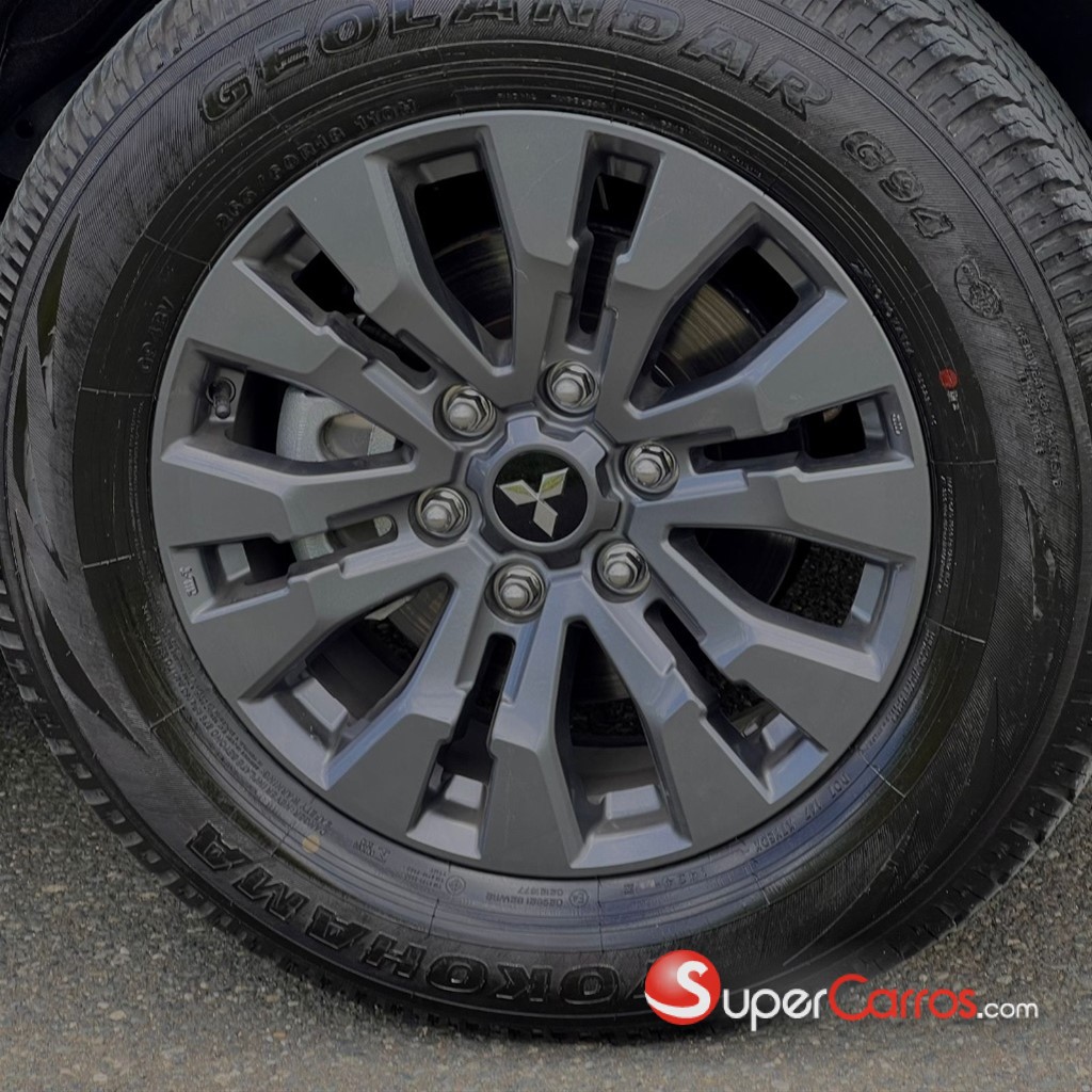 2025 Mitsubishi Motors L 200 — foto 7 / 12