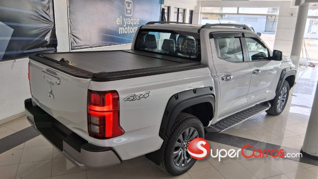2025 Mitsubishi Motors L 200 — foto 3 / 12