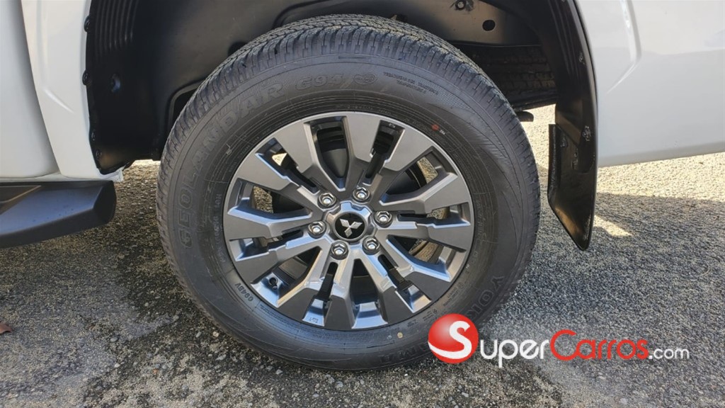 2025 Mitsubishi Motors L 200 — foto 11 / 12