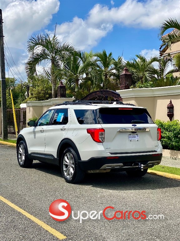 2020 Ford Explorer Limited — foto 6 / 9