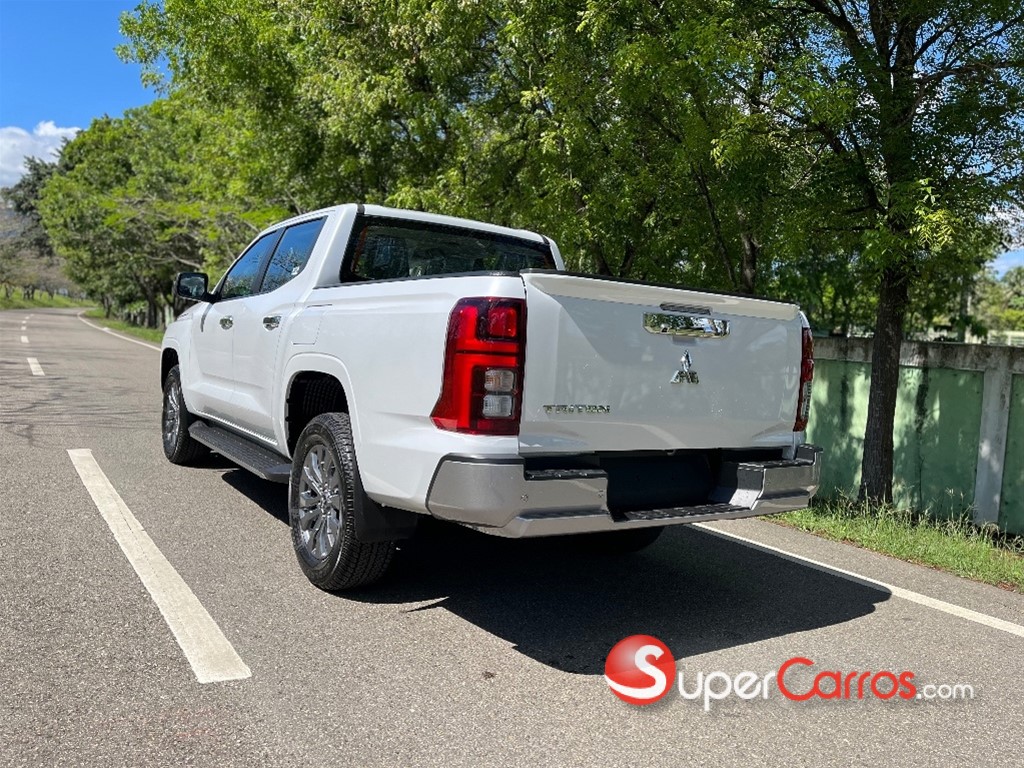 2026 Mitsubishi Motors L 200 — foto 11 / 12