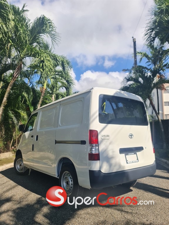 2025 Toyota Lite-Ace — foto 4 / 8