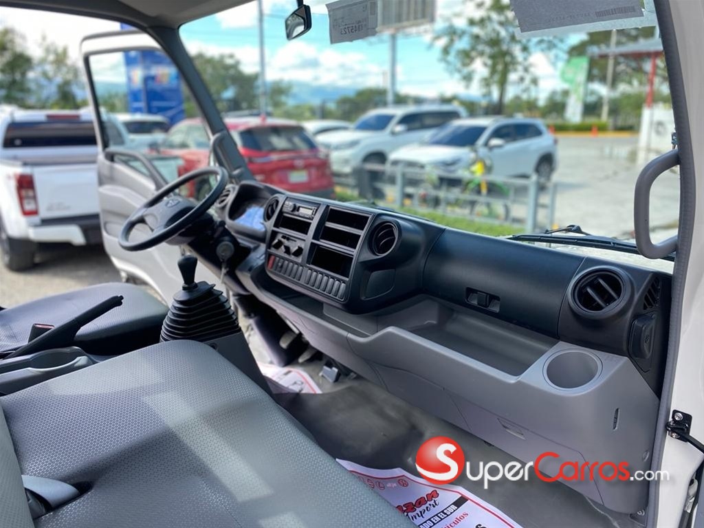2024 Hino WU 710L — foto 7 / 8