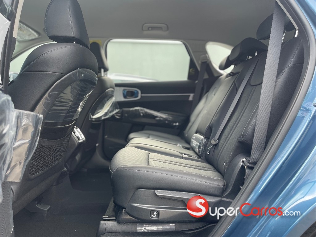 2027 Kia Sorento MQ4 Luxury — foto 8 / 12