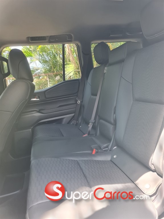 2026 Toyota Land Cruiser Prado LUXURY 1L — foto 8 / 9