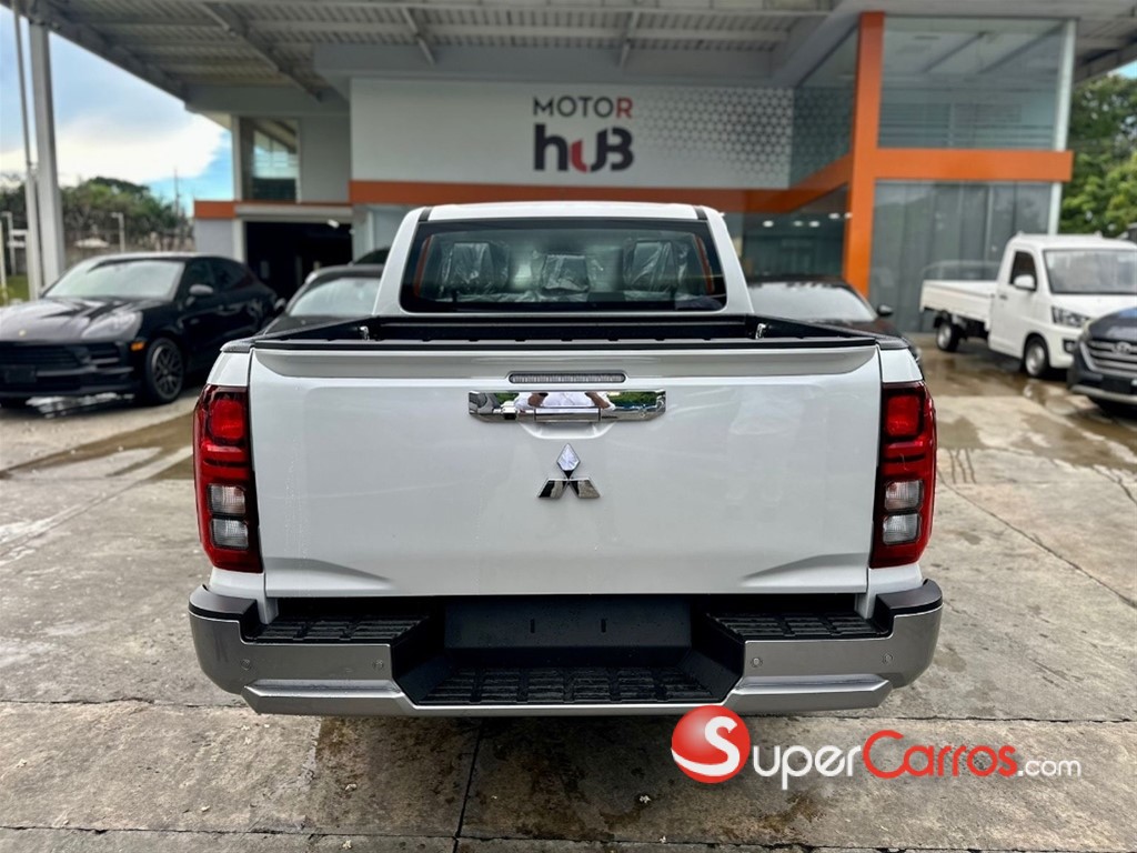 2025 Mitsubishi Motors L 200 — foto 5 / 11