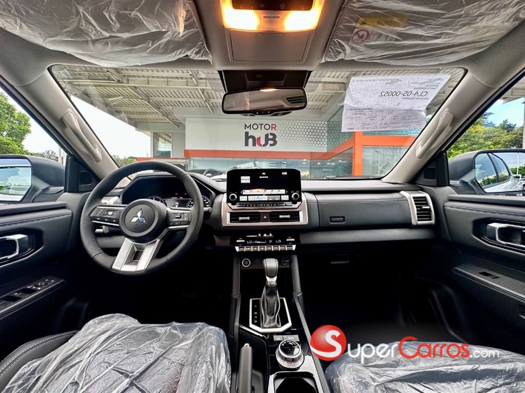 2025 Mitsubishi Motors L 200 — foto 8 / 11