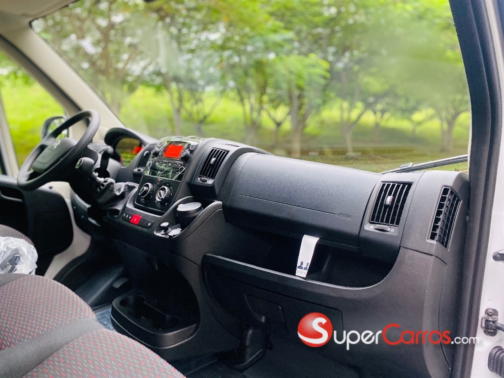2025 Citroen Jumper — foto 8 / 12