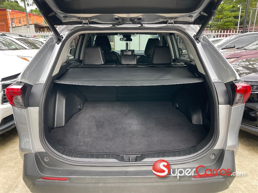 2021 Toyota RAV4 XSE Hybrid Sport — foto 5 / 9