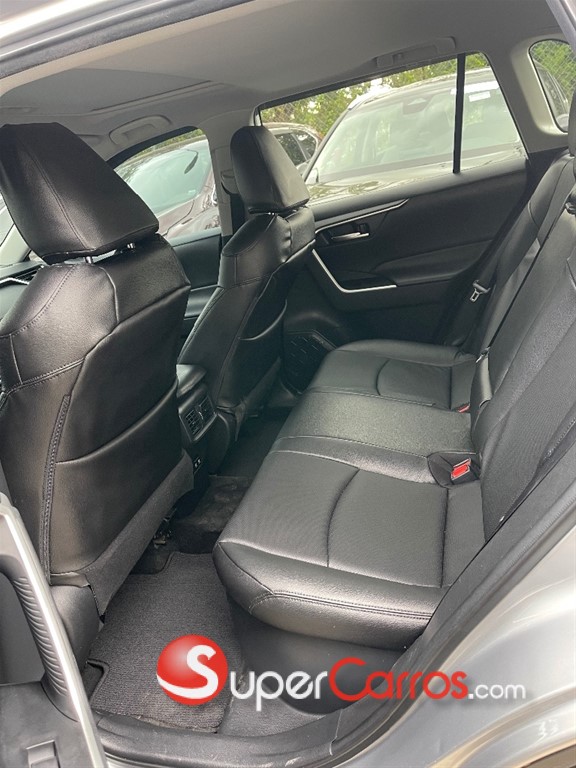 2021 Toyota RAV4 XSE Hybrid Sport — foto 6 / 9