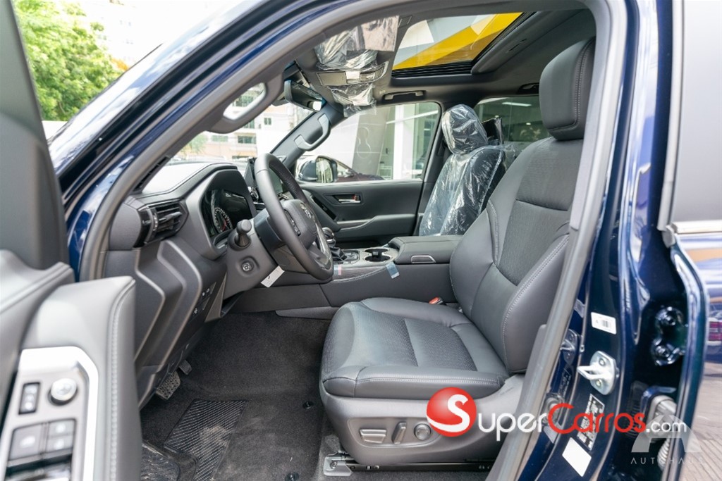 2027 Toyota Land Cruiser 300 VX-R — foto 5 / 9
