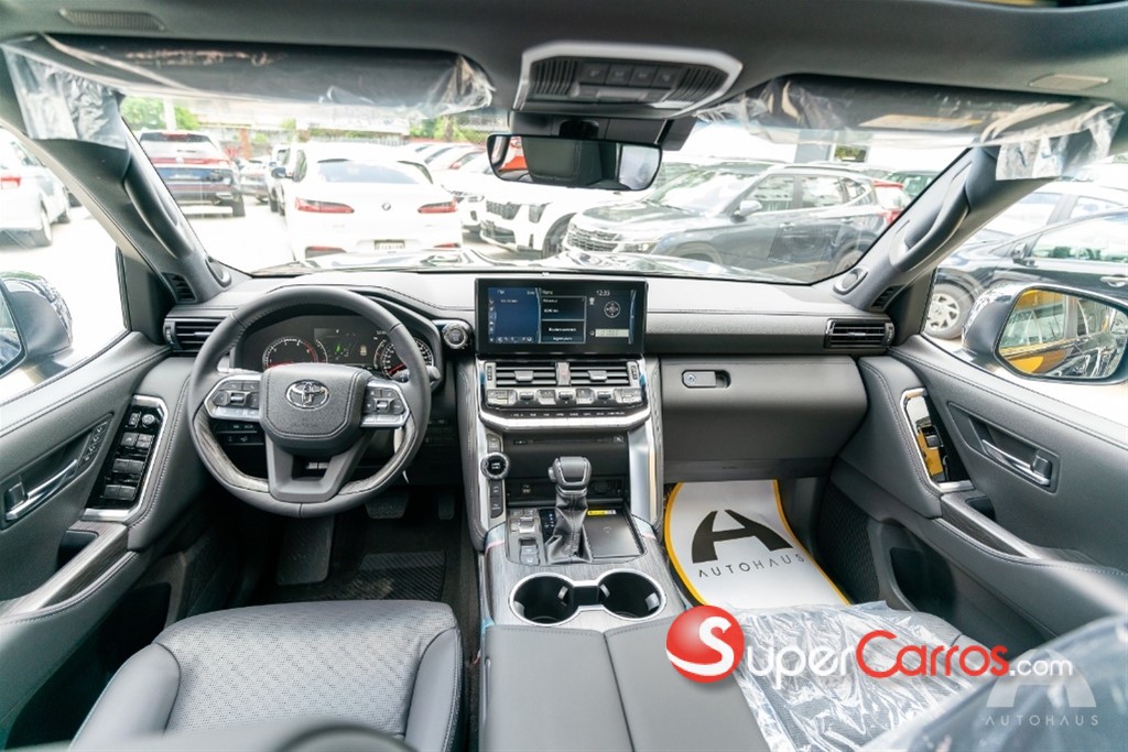 2027 Toyota Land Cruiser 300 VX-R — foto 7 / 9