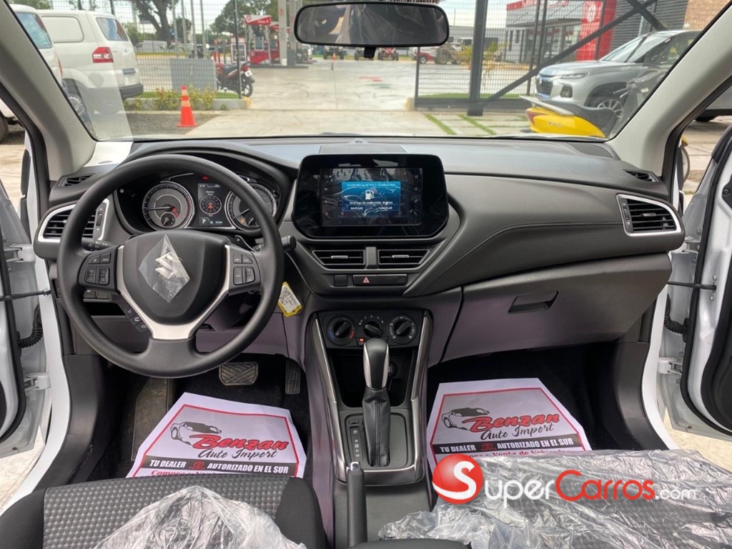 2024 Suzuki S-Cross GL — foto 8 / 9