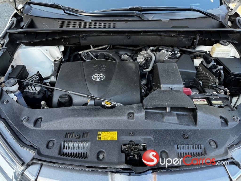 2017 Toyota Highlander Limited — foto 6 / 10