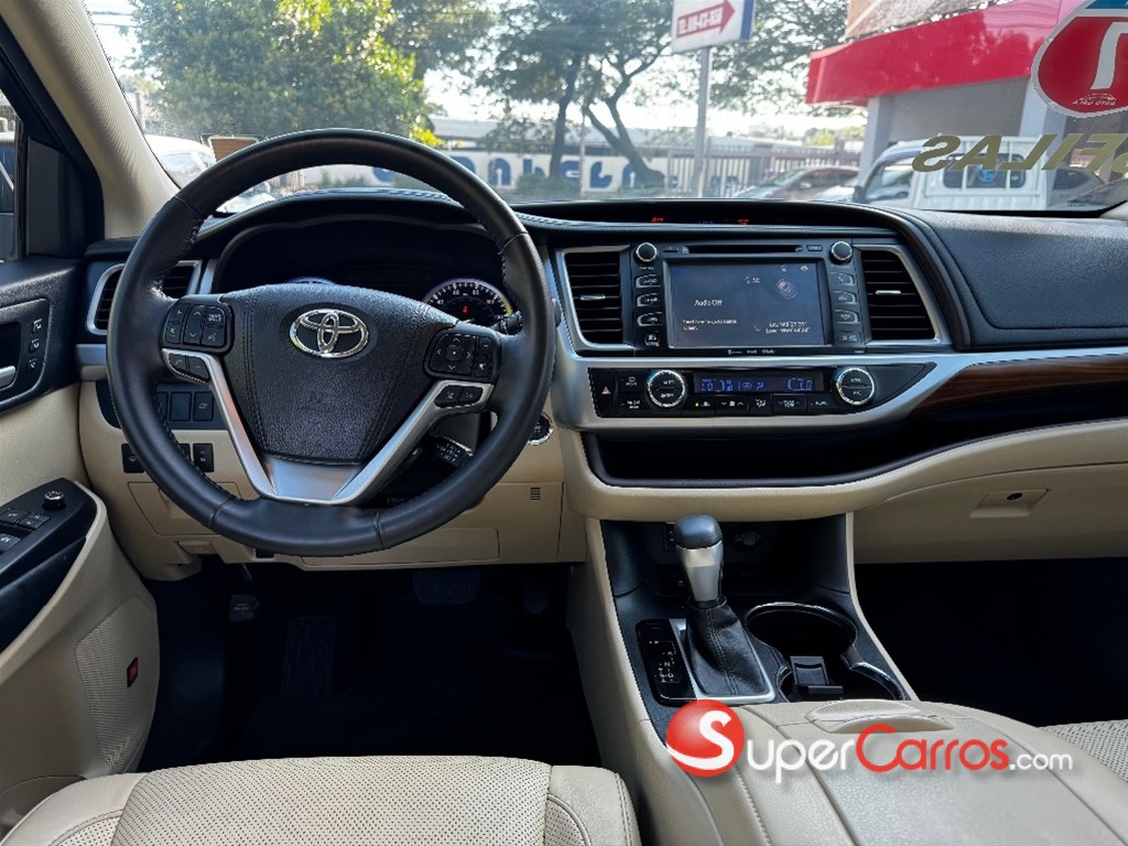 2017 Toyota Highlander Limited — foto 10 / 10