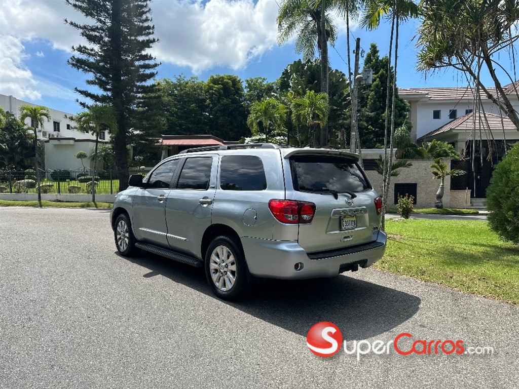 2014 Toyota Sequoia — foto 5 / 10