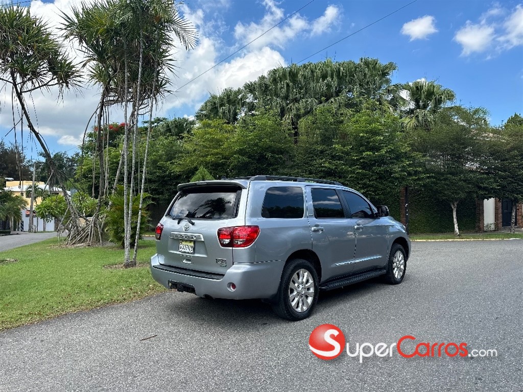 2014 Toyota Sequoia — foto 6 / 10