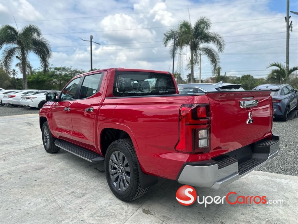 2027 Mitsubishi Motors L 200 — foto 4 / 10