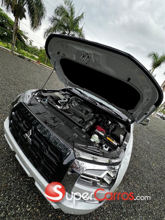 2027 Mitsubishi Motors L 200 — foto 8 / 8