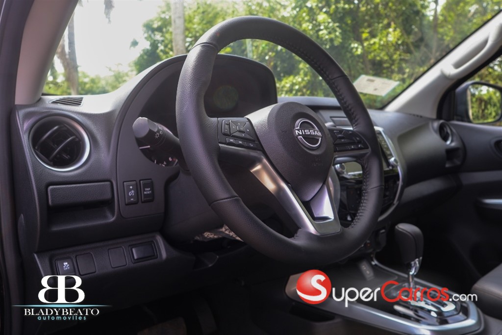 2026 Nissan Frontier LE — foto 8 / 10