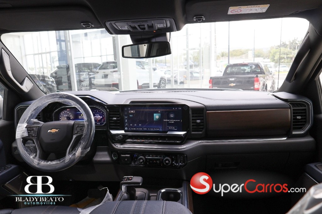2026 Chevrolet Silverado High Country Duramax — foto 6 / 12
