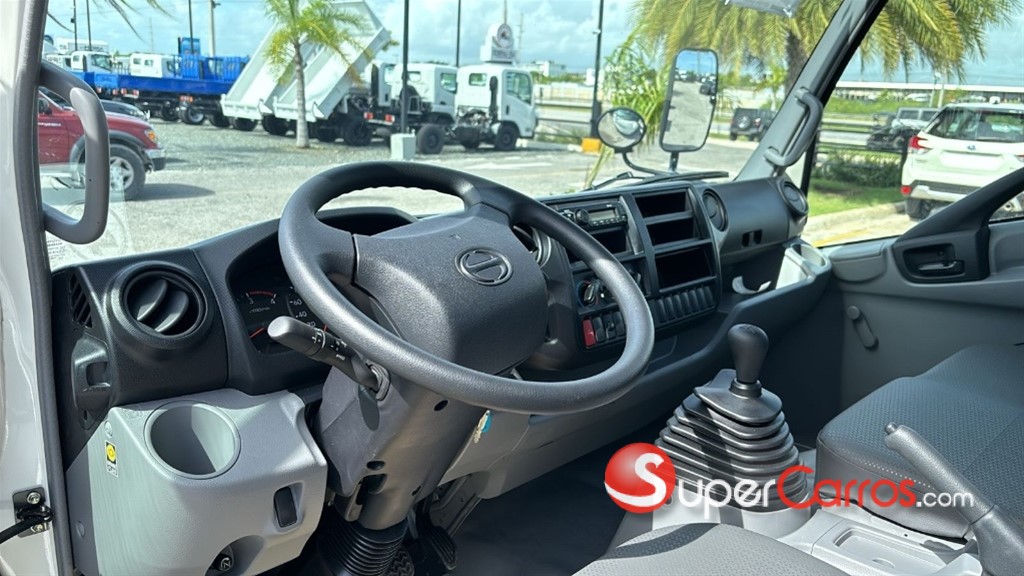 2025 Hino 300 — foto 8 / 8