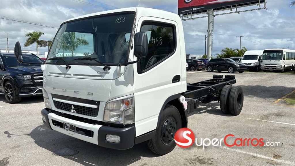 2025 Mitsubishi Motors Canter Chassis 14 pies