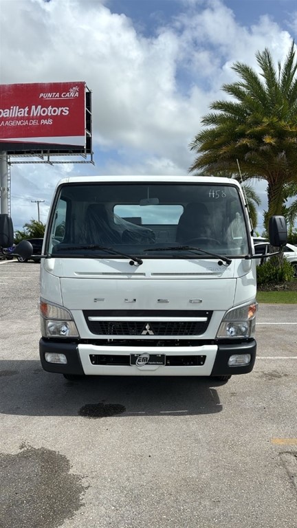 2025 Mitsubishi Motors Canter Chassis 14 pies — foto 2 / 7