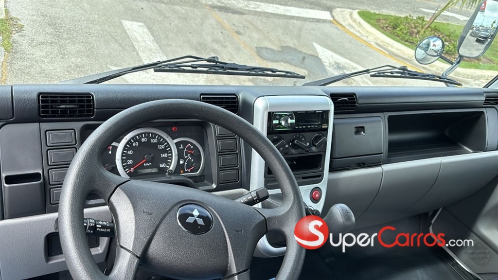 2025 Mitsubishi Motors Canter Chassis 14 pies — foto 6 / 7